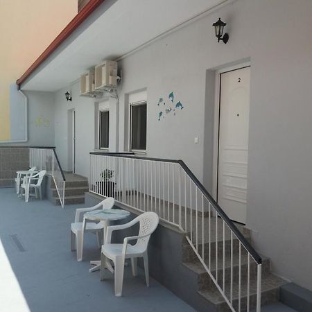 Roses Studios Nea Moudania Exterior foto