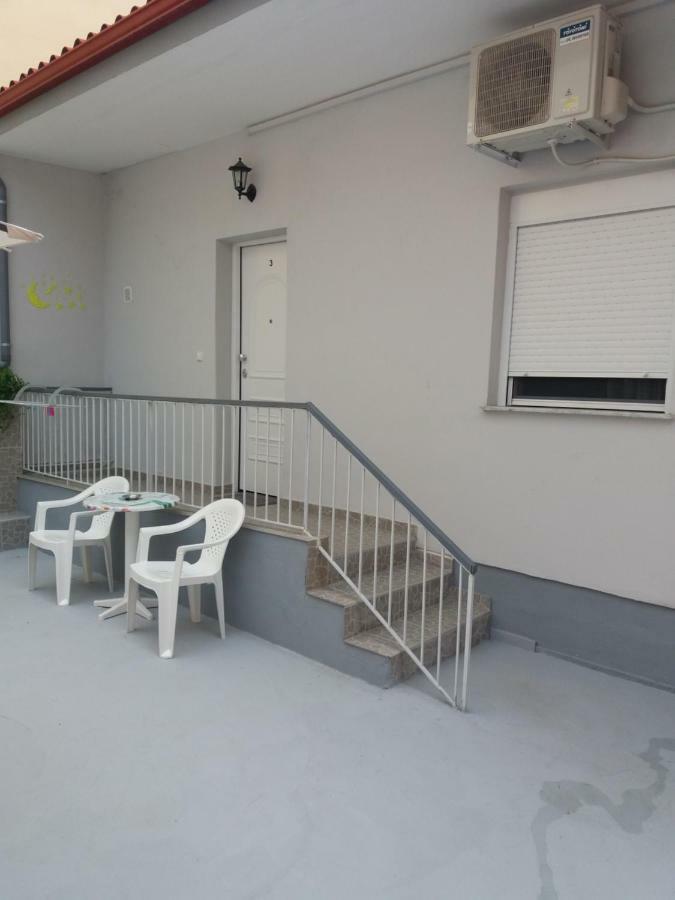 Roses Studios Nea Moudania Exterior foto